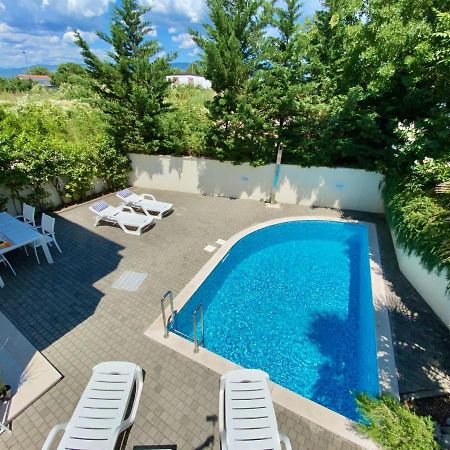 Private Pool And Mediterranean Garden Apt Mia Šilo Esterno foto