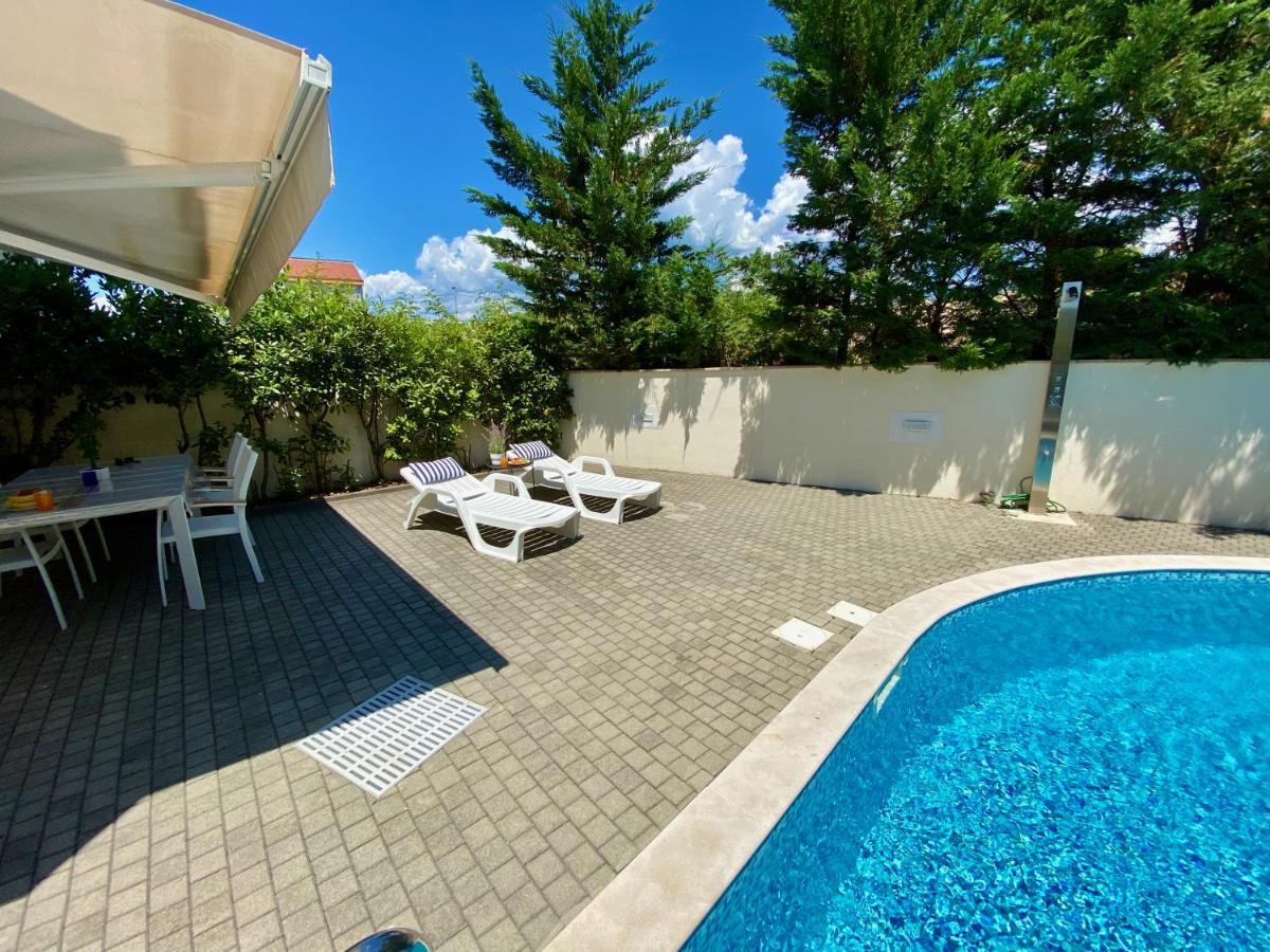 Private Pool And Mediterranean Garden Apt Mia Šilo Esterno foto