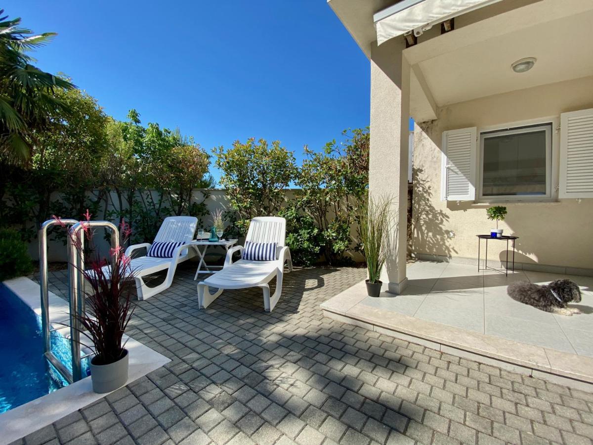 Private Pool And Mediterranean Garden Apt Mia Šilo Esterno foto