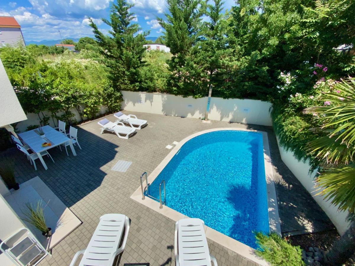 Private Pool And Mediterranean Garden Apt Mia Šilo Esterno foto